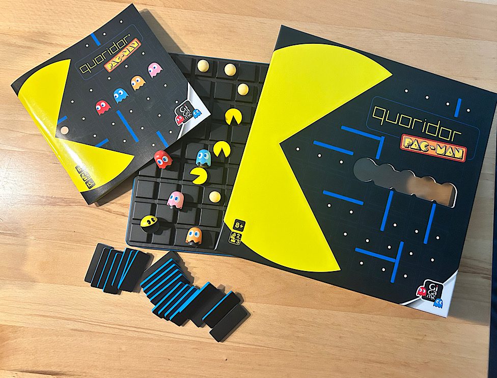 Der Spielekaton mit dem gesamten Material