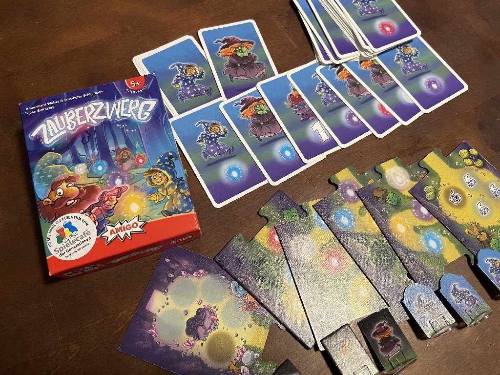 Schachtel und Material vom Spiel Zauberzwerg