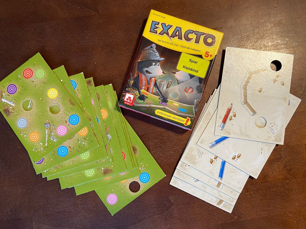 Karten und Schachtel von Exacto