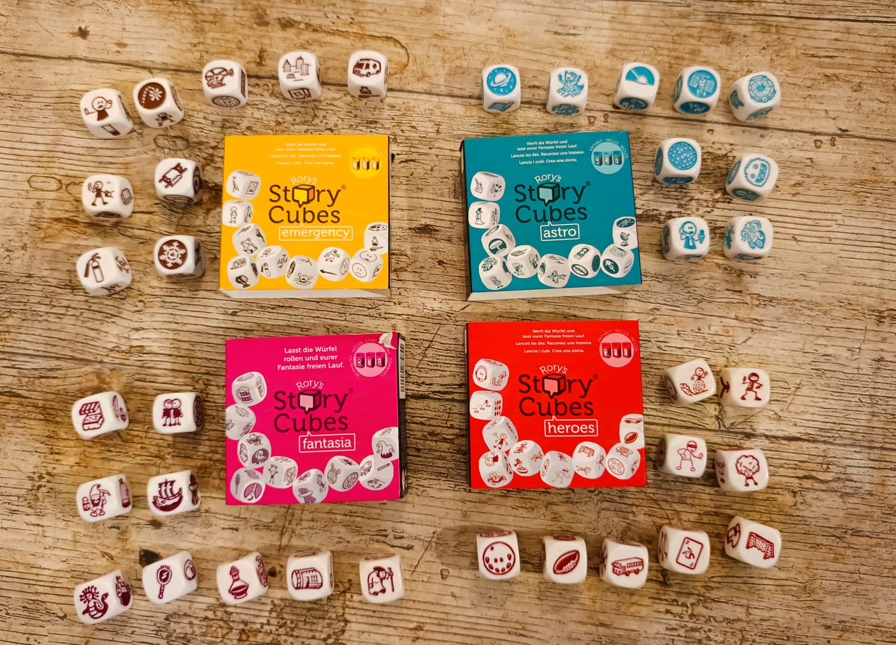 Jede Schachtel hat 9 indivieuelle Würfel.