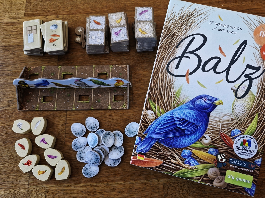 Spielkarton und Inhalt